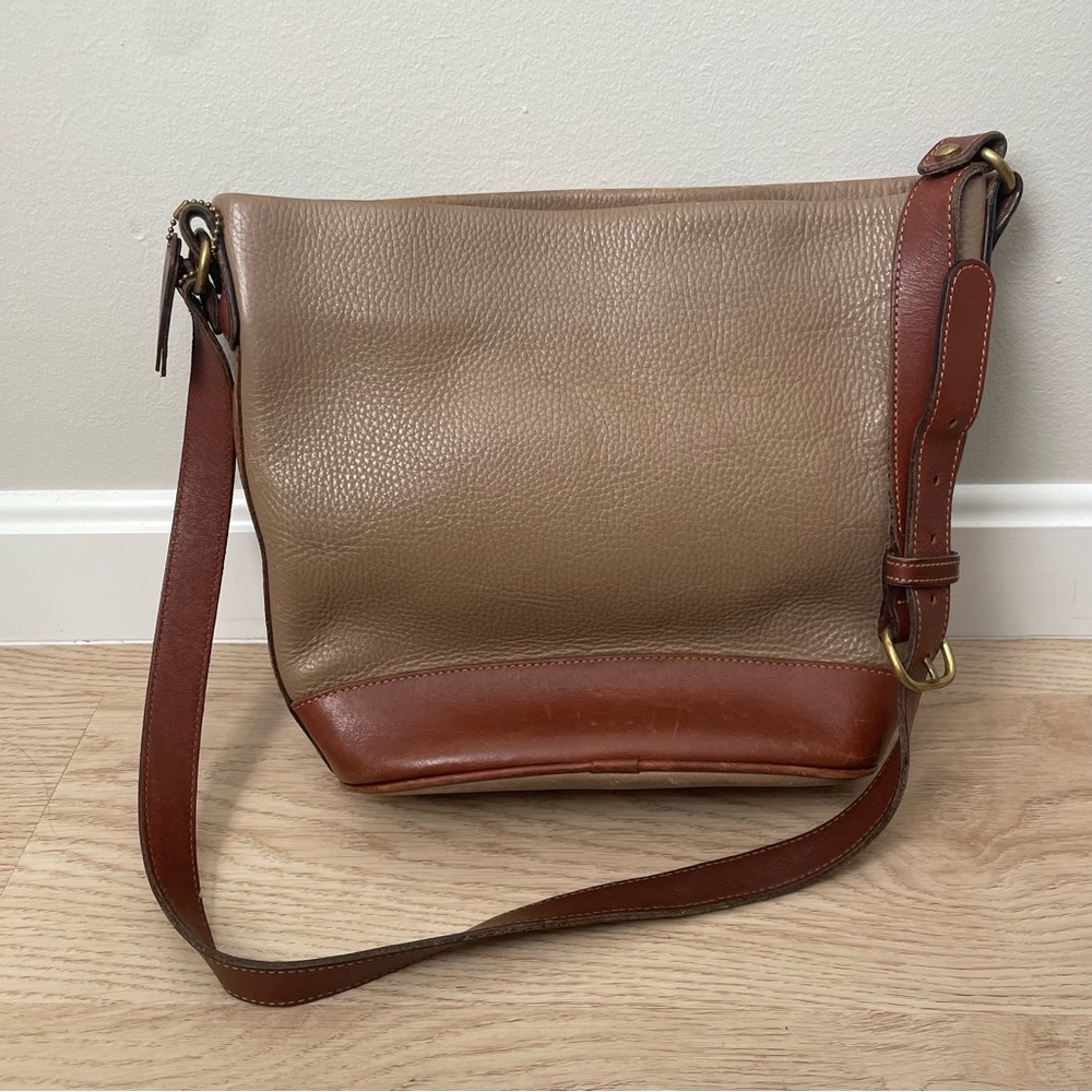 Vintage Coach Pebbled Leather Shoulder Bag